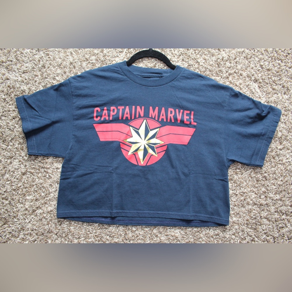 #8- Captain Marvel Crop Top T-Shirt